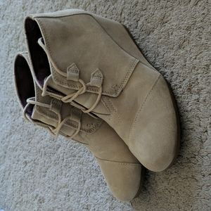 Tom's Wedge Booties Kayla